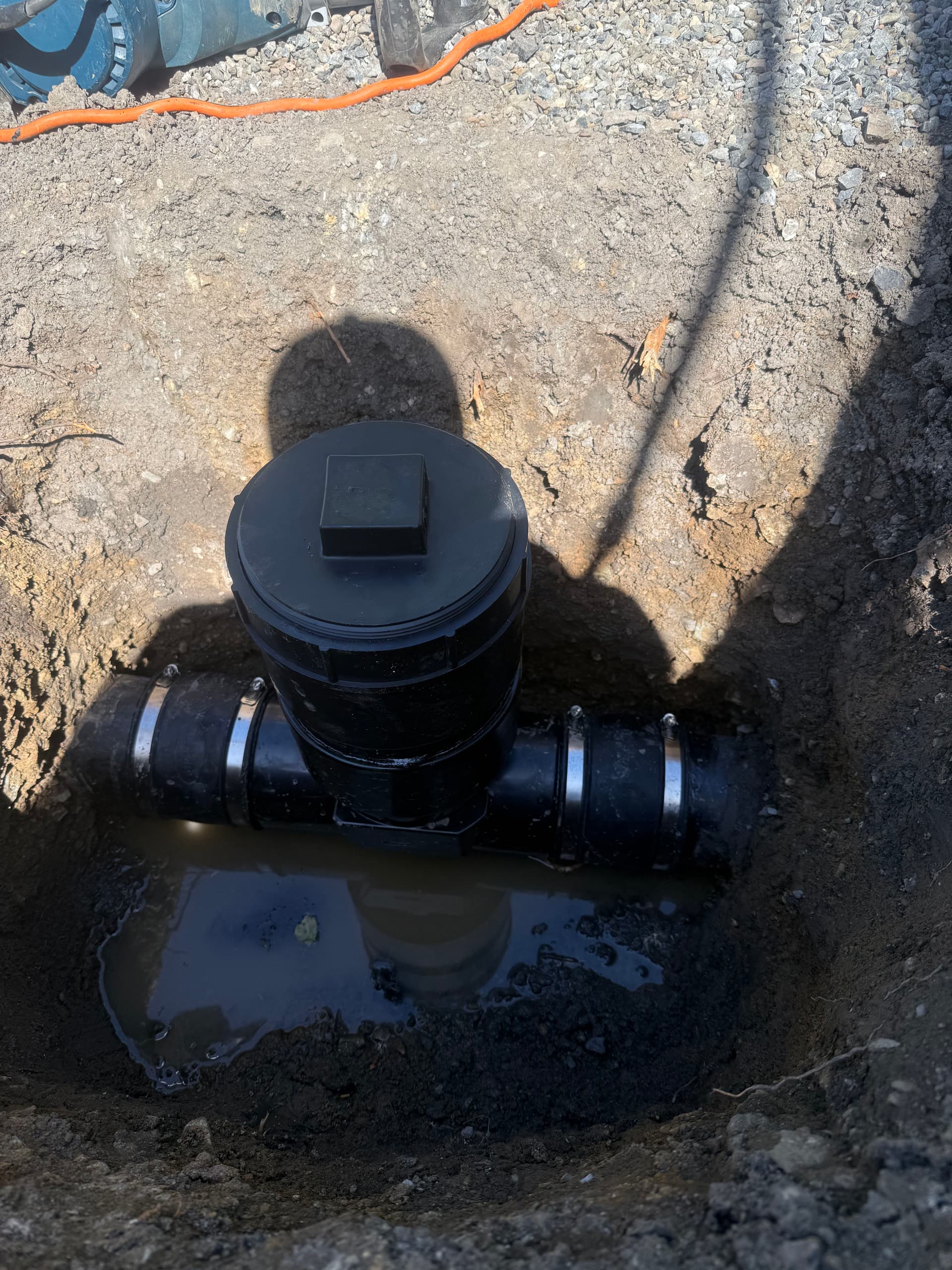 Gallery photos for Emergency Sewer Lateral Repair With Backflow Prevention Added: Image #1