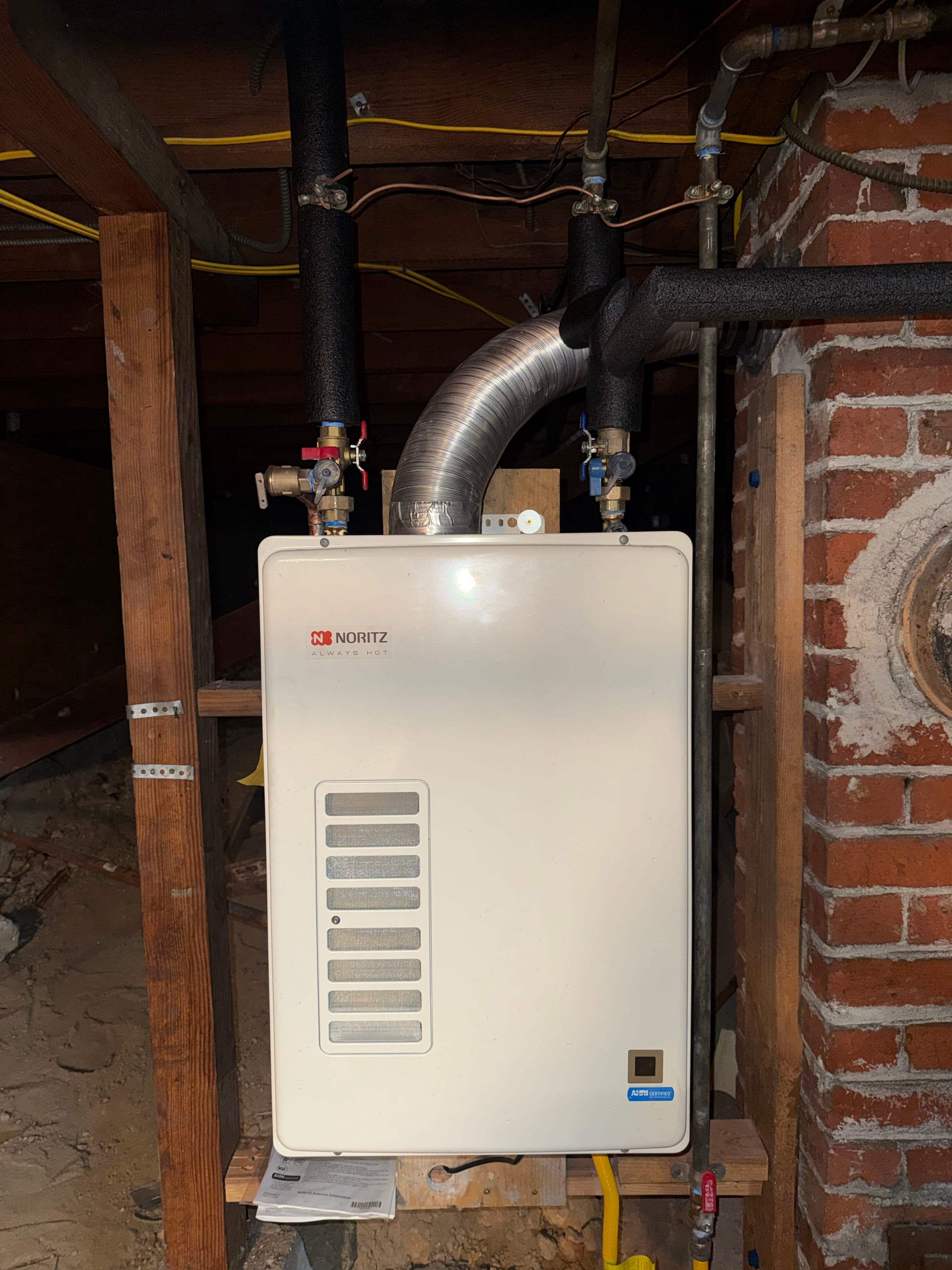 Project Tankless Water Heater Upgrade for Reliable Hot Water image