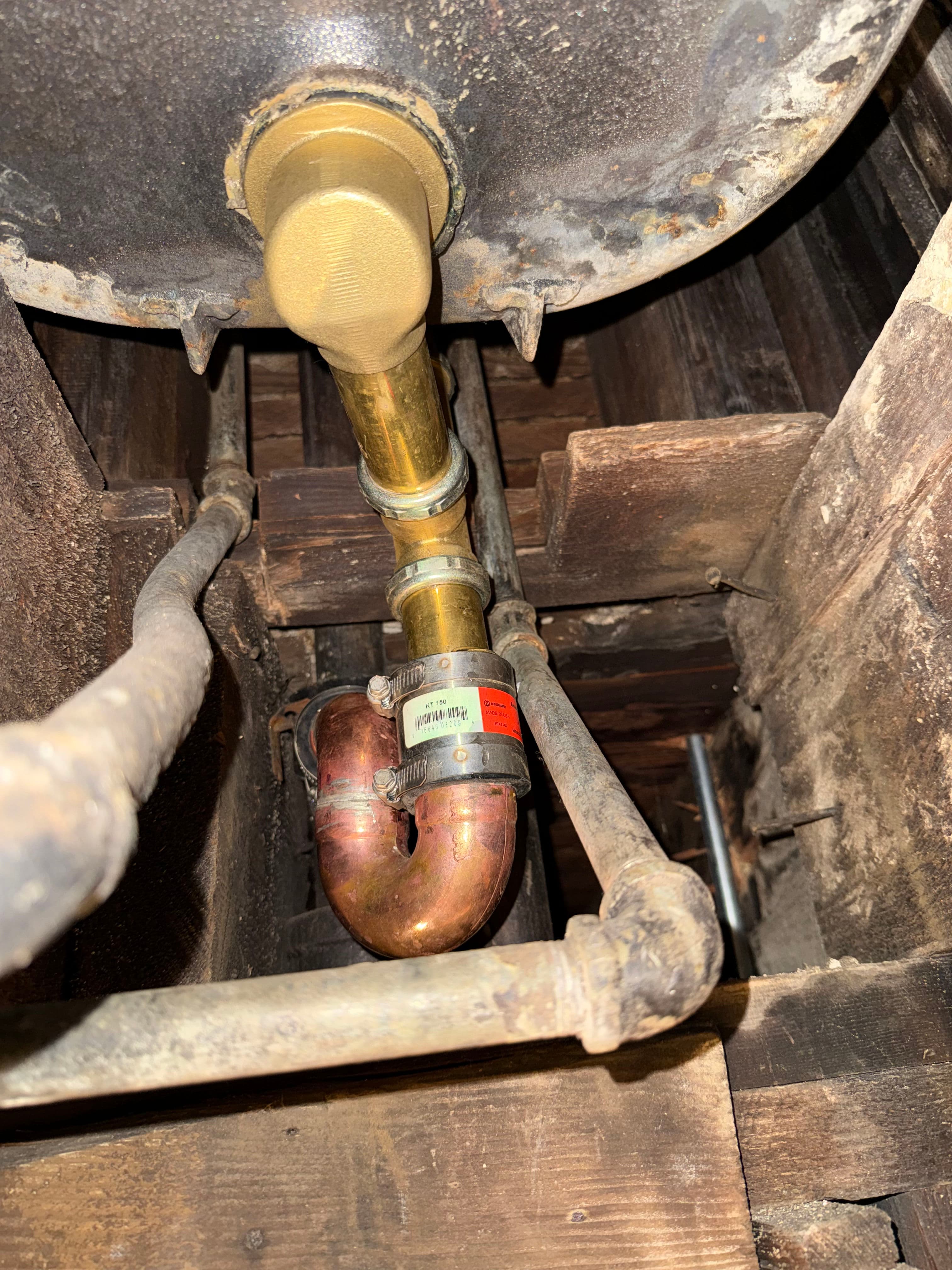 Project Emergency Bathtub P-Trap and Waste Overflow Replacement in a Multi-Dwelling Building image